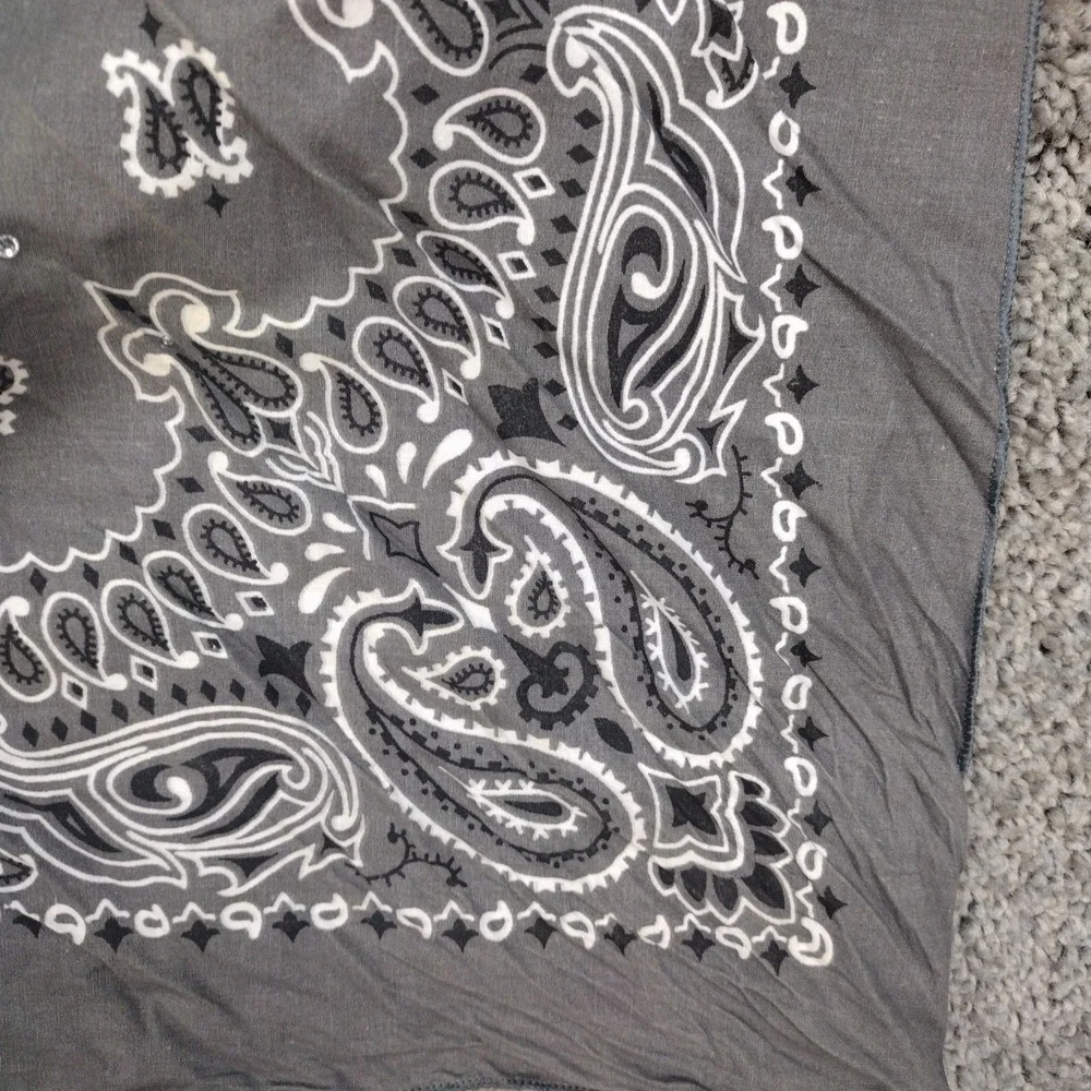 Vintage Hav A Hank Bandana Scarf Gray Black Paisley Bling RN15187 Made in USA